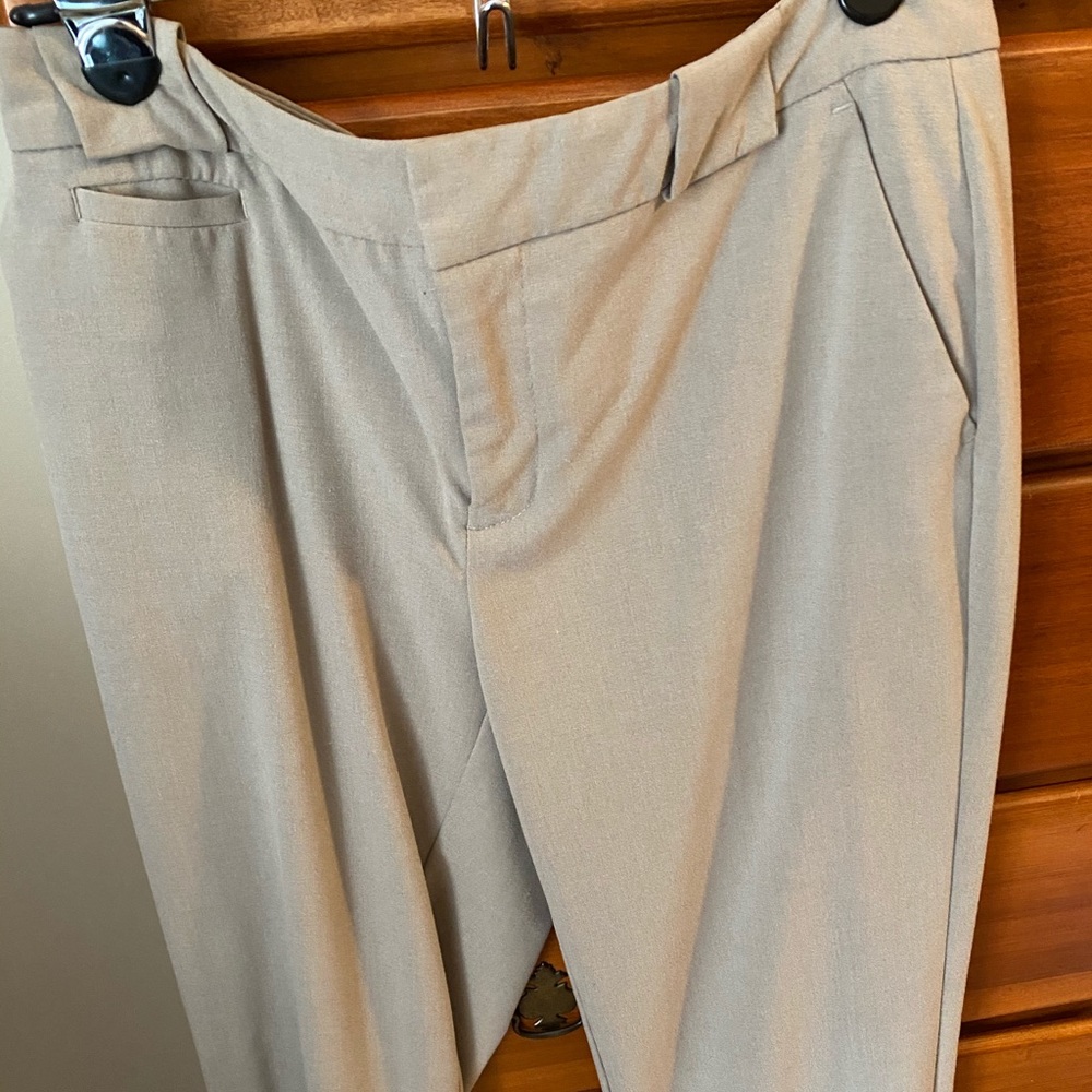 Beige capris